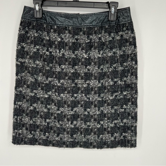 Tory Burch Tweed Pencil Skirt w/ Python Leather Waist Trim - Picture 4 of 16